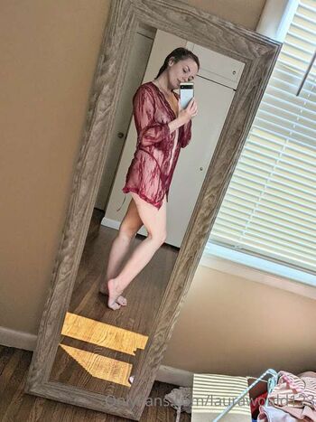 Laura Wood