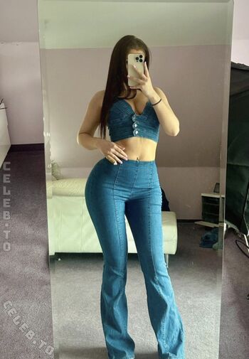 lauralianajane