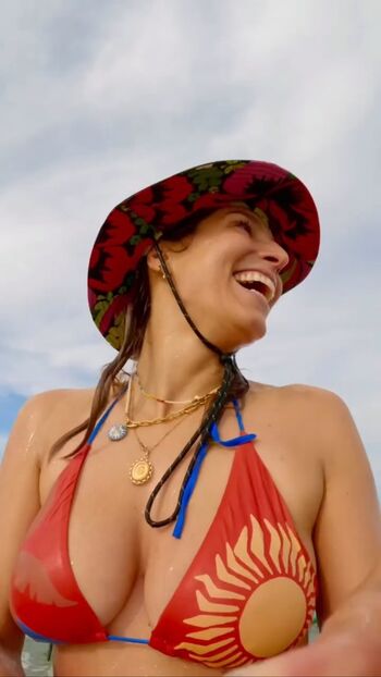 Laury Thilleman