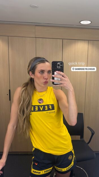 Lexie Hull
