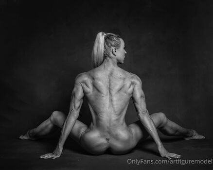 Liesl Damstra