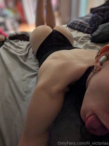 Lil_victorias