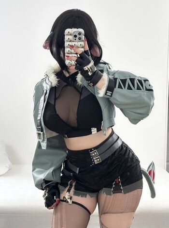 Lila Minx