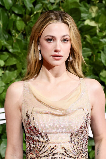 Lili Reinhart