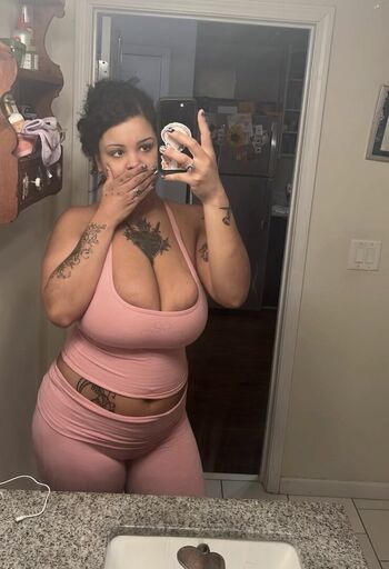Lipglossdollqueen