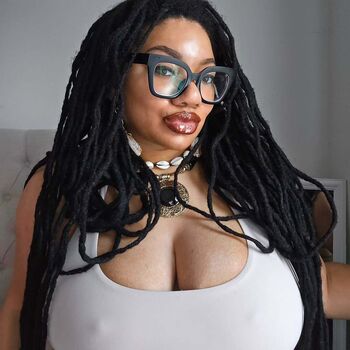 LockedHoneyPrincess