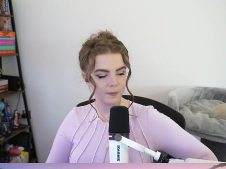 Loeya