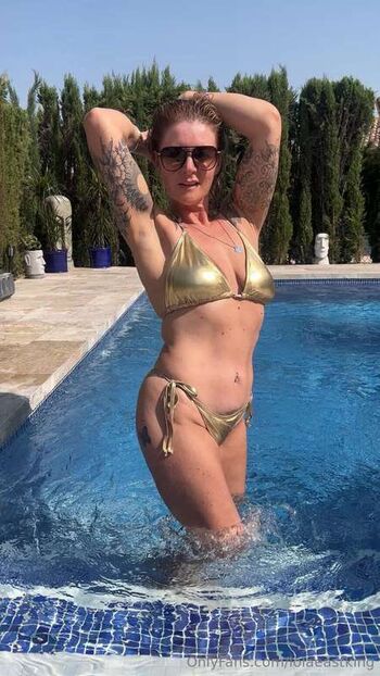 Lola Eastking