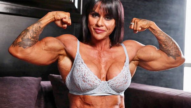 Louise Plumb