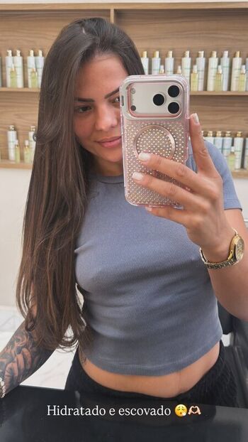 Luana Santos