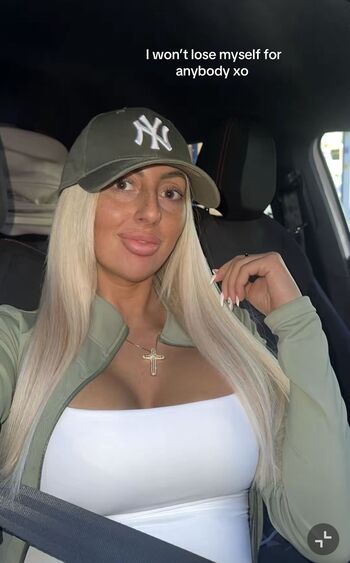 Lucyrebeccaofficial