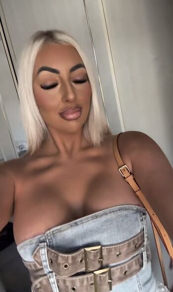 Lucyrebeccaofficial