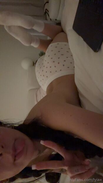 Lyiax
