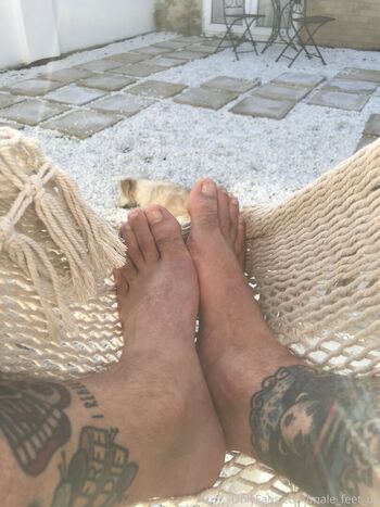 male_feet_uk