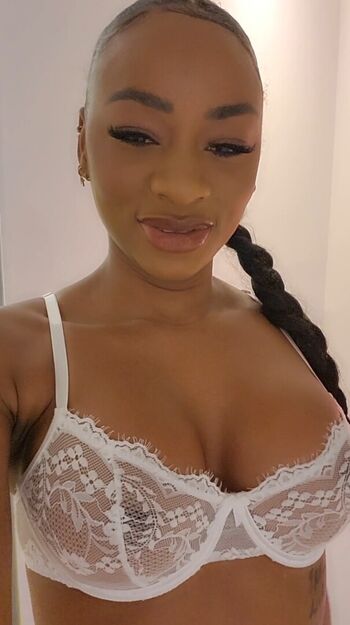 Malia Lenoir
