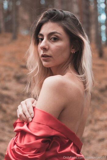 Manuela Velez