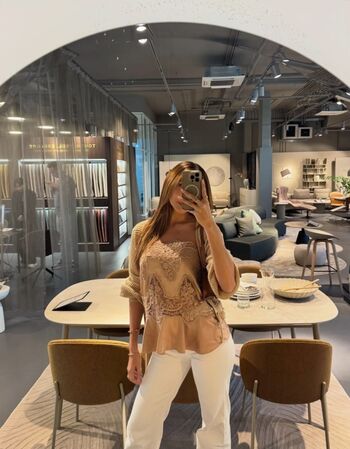 Maureen Montagne (Miss Globe 2021)