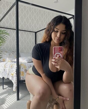 mellyjellyxo