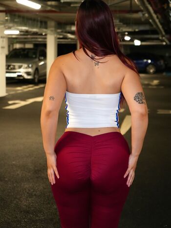 Mia G
