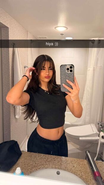Mikayla Campinos