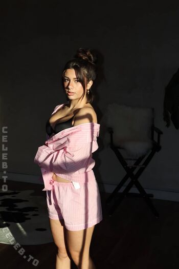 Mikayla Campinos