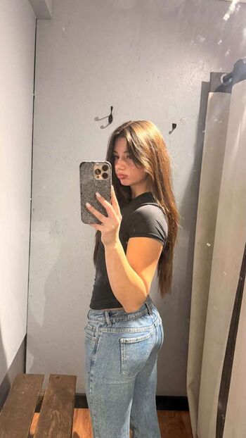 Mikayla Campinos