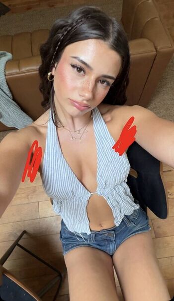 Mikayla Campinos
