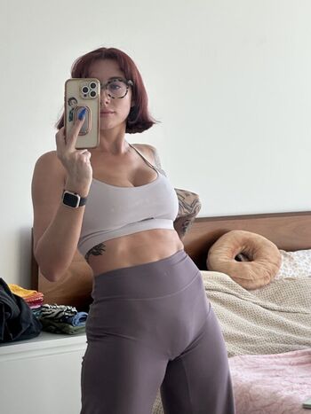 Molly Dixx