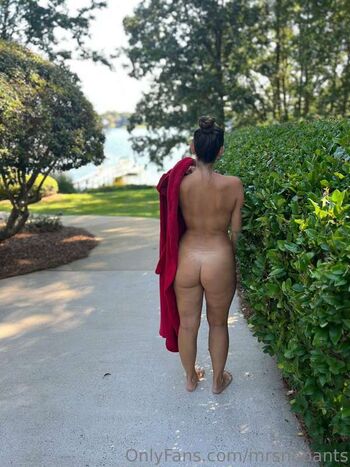 Mrs. No Pants