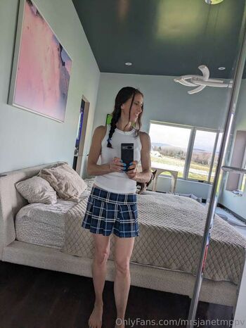 MrsJanetM