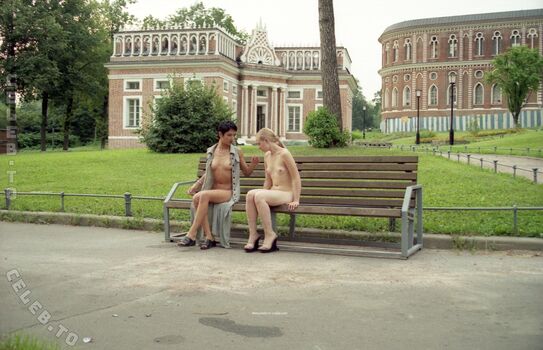 Nackt In Russland