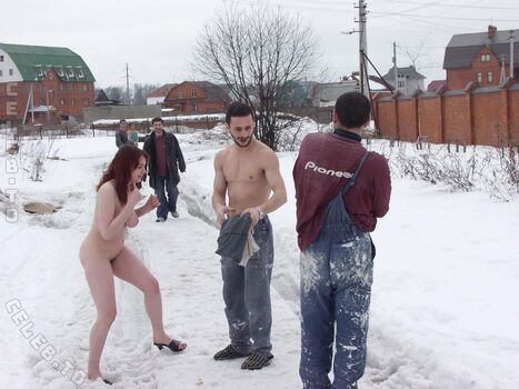 Nackt In Russland