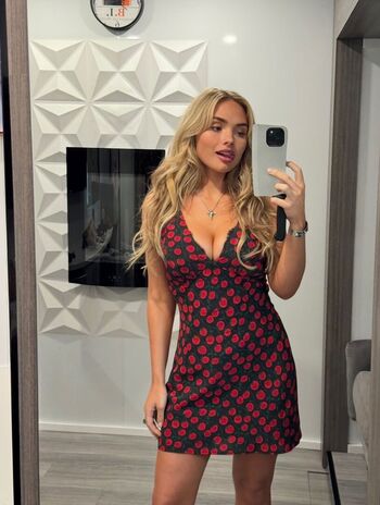 Natalie Alyn Lind