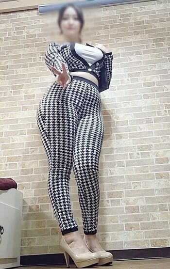 Nene_booty