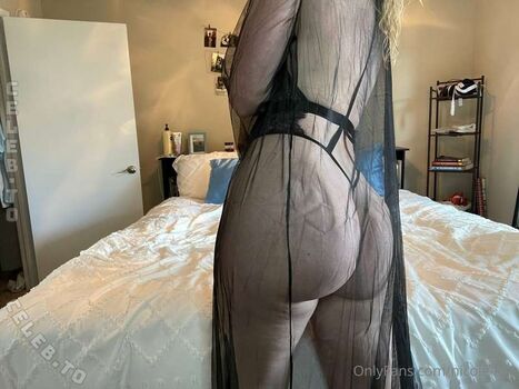 Nicoleekait