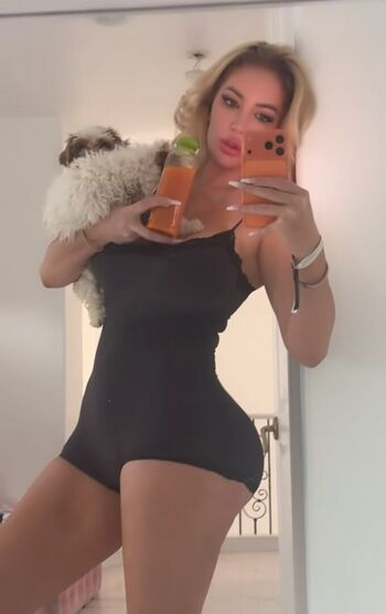Nicolette__shea