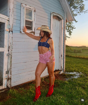 nikkidoyon