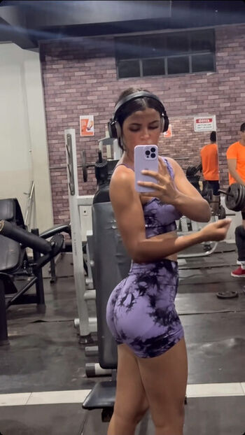 Nubia Ferreira