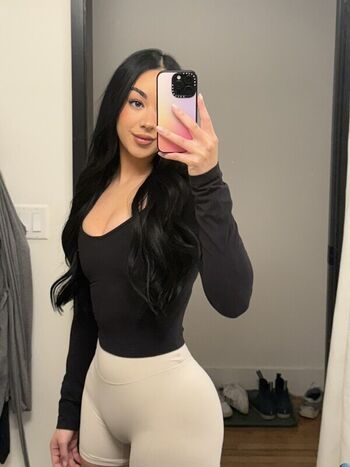 Oliive Livy_J