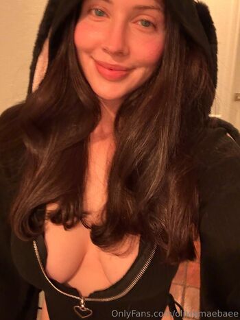 Oliviamaebaee