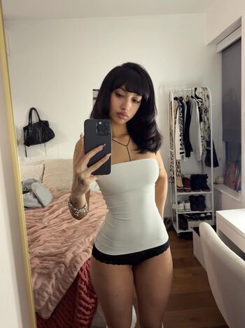 oliviaraynn