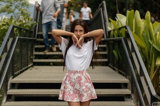 Paloma Flores