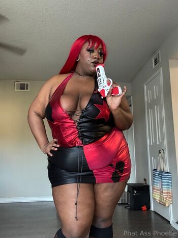 PhatAssPhoebe