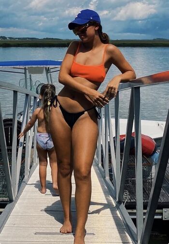 Phoebe Carles