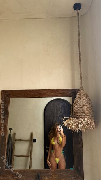 Pia__Kim
