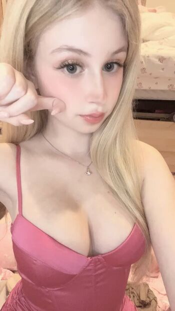 pinkiefangs