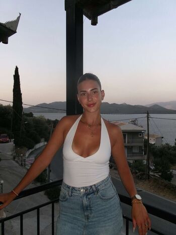 Queen Holly