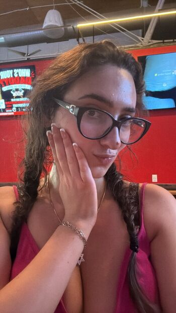 qveenjulia