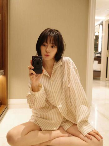 Sakura Miyawaki 宮脇 咲良