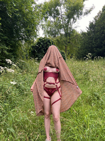 Scarlett Poppy